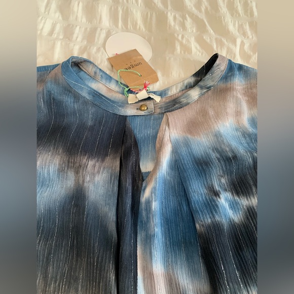 NWT Umgee Tie-Dye Keyhole Tunic Top in Blue, Black  and Taupe - Picture 10 of 16